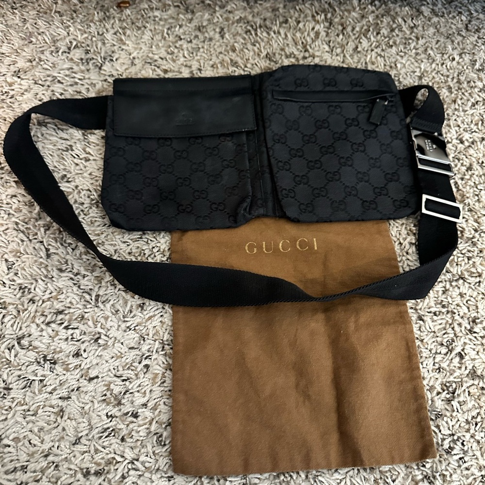 Gucci Black Belt bag with dust bag - Picture 2 of 2